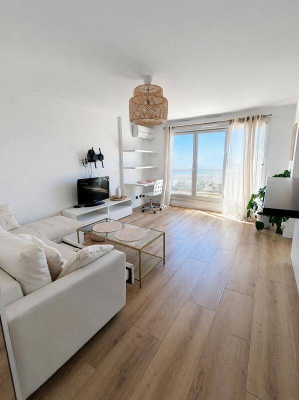 Appartement - 3ème étage - 50,58 m2 - 2 pièces - Meublé — 1