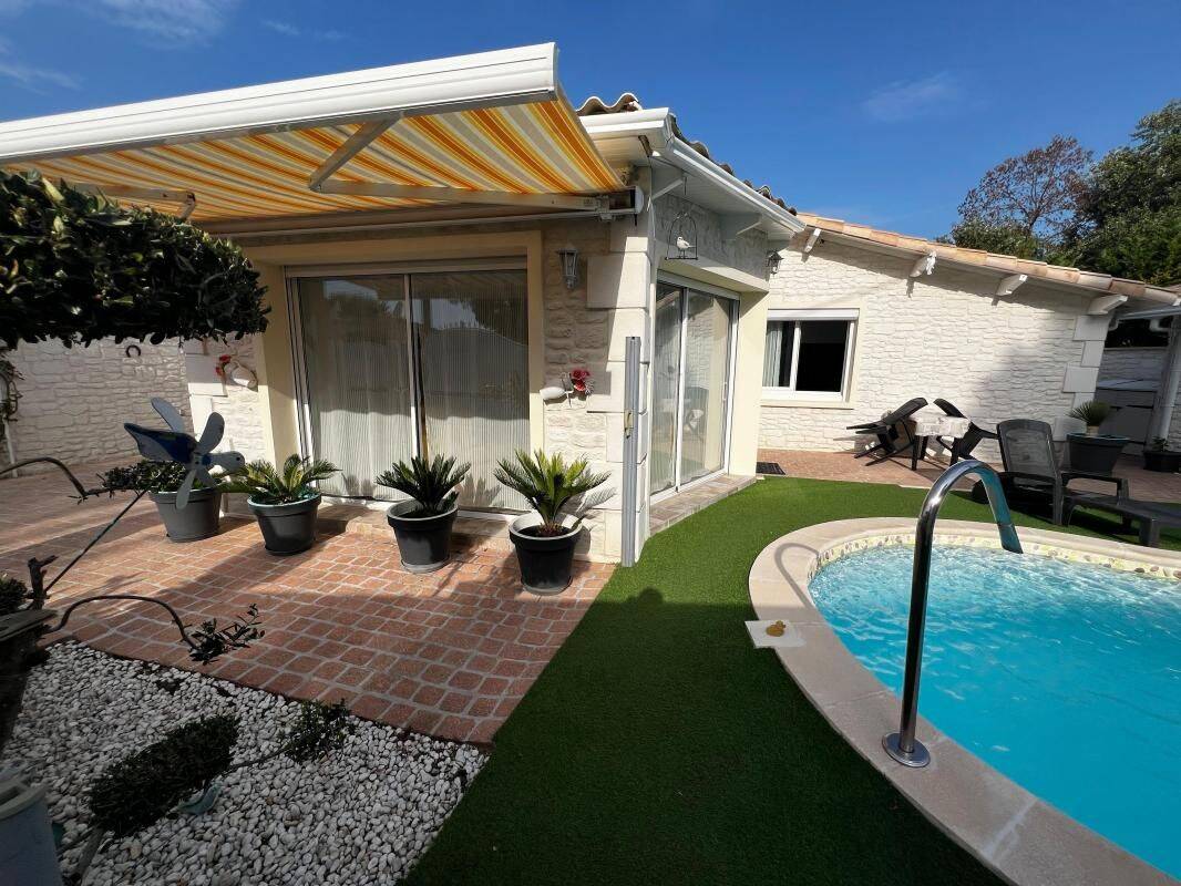 Maison 3 pièces 77 m² · à Saint-Sulpice-de-Royan · 76,8 m² · 249 000 €