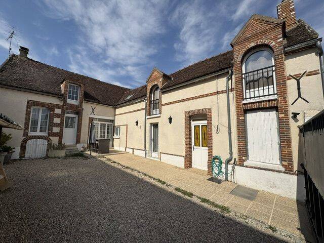 Maison 5 pièces 155 m² · à Soucy · 155 m² · 259 000 €