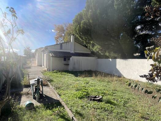 Maison de plain-pied à vendre 265 000 € 4 pièces 3 chambres 110 m² 540 m² de terrain Centre Ville Milhaud 30540