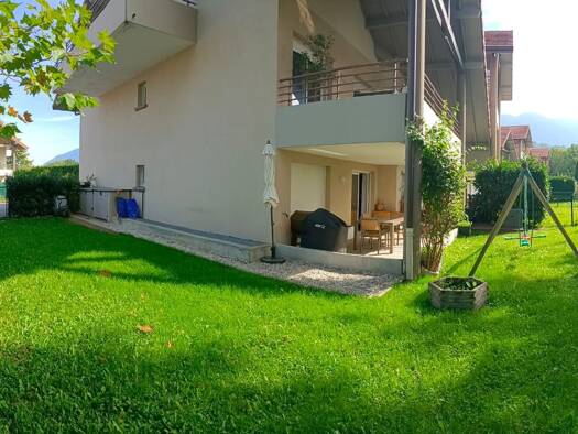 Maison à louer 3 020 € 4 pièces 120 m² 120 m² de terrain disponible dès maintenant Neydens 74160