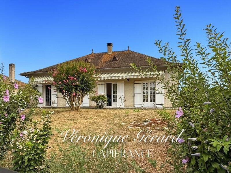 Maison 4 pièces 112 m² · à Villefranche-de-Lonchat · 112 m² · 179 000 €