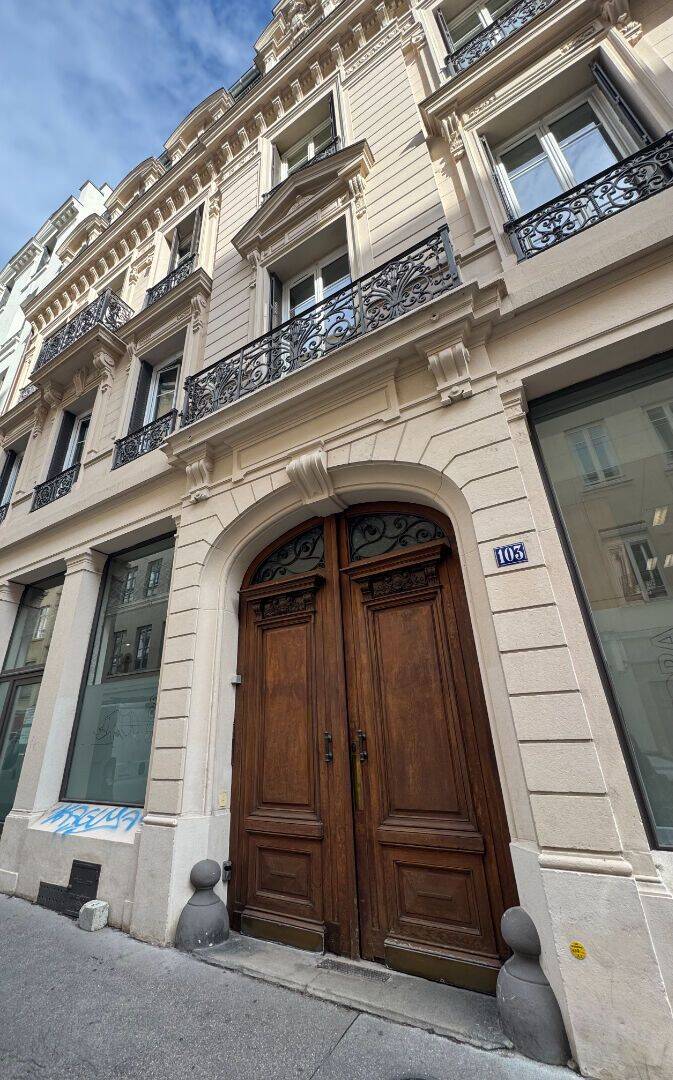 Appartement 4 pièces 99 m² · à Lyon 6ème Arrondissement · 99 m² · 1 490 €/mois