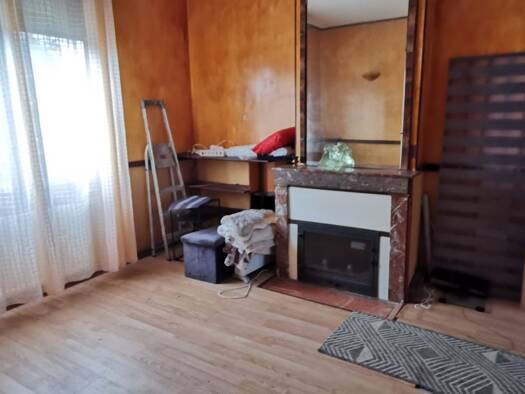 Maison de ville à vendre 97 000 € 3 pièces 2 chambres 76 m² 359 m² de terrain Chaulnes 80320