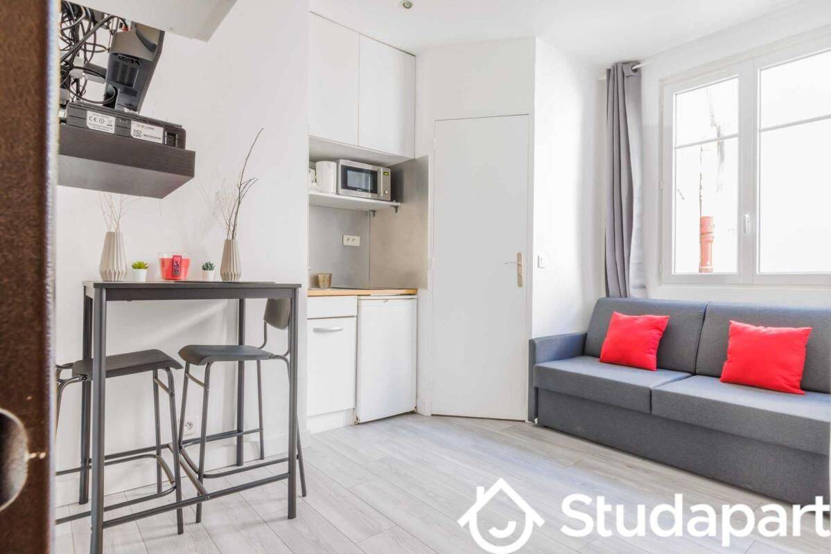 Appartement 1 pièce 9 m² · à Levallois-Perret · 9 m² · 1 100 €