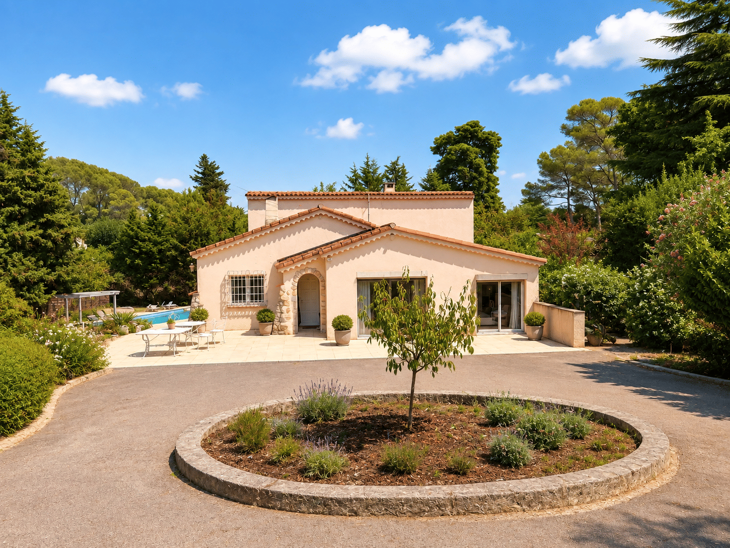 Maison 7 pièces 140 m² · à Mougins · 140 m² · 1 550 000 €