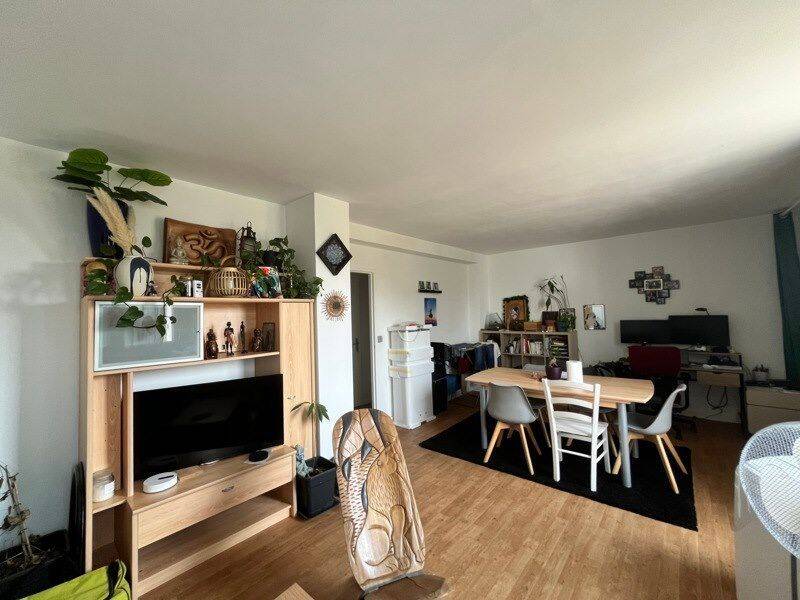 Appartement 3 pièces 70 m² · à Saint-Cyr-sur-Loire · 70 m² · 930 €