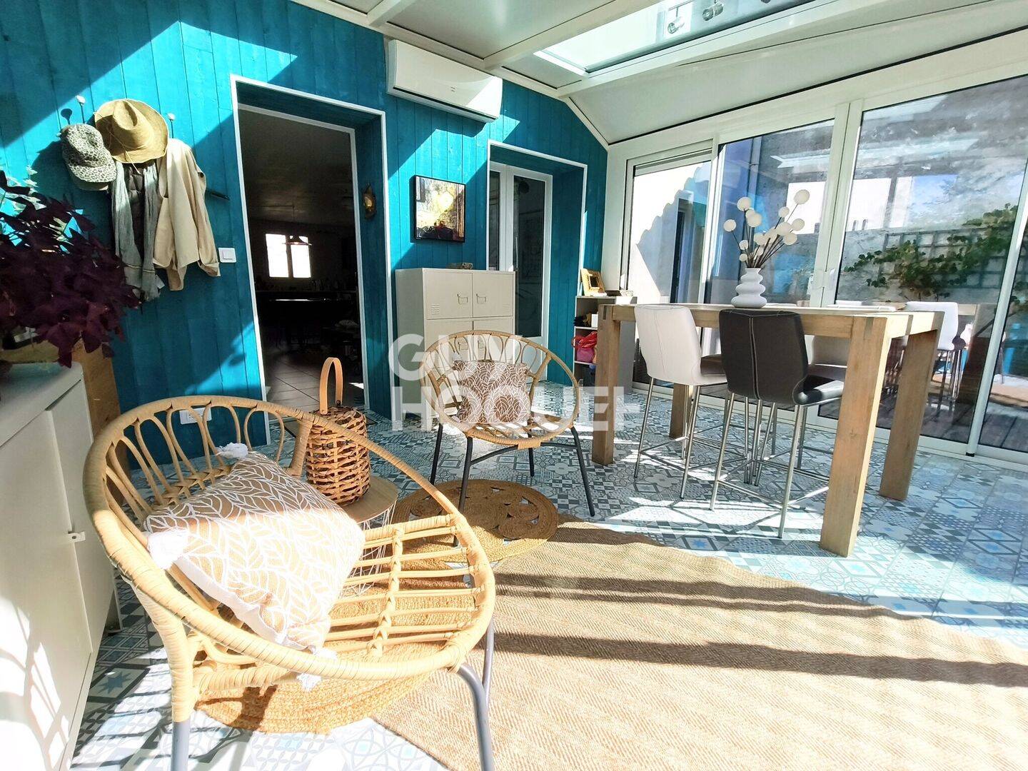 Maison 5 pièces 102 m² · à Saintes · 101,6 m² · 220 000 €