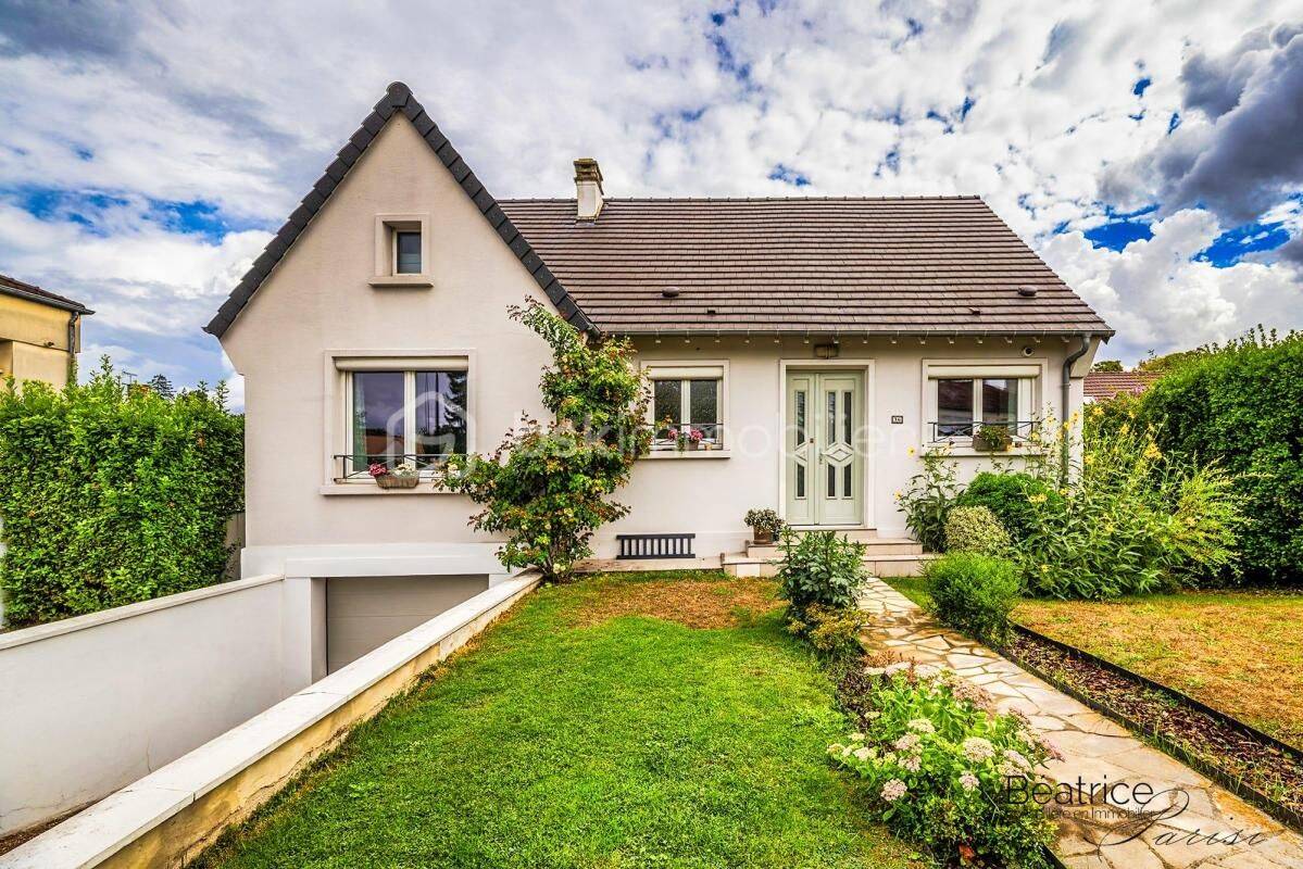 Maison 5 pièces 130 m² · à Mareil-Marly · 130 m² · 830 000 €