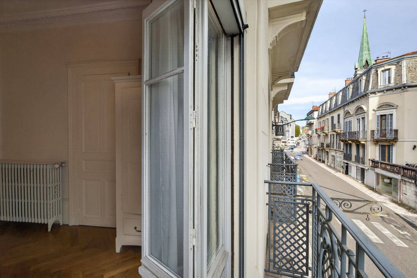 Appartement 4 pièces 104 m² · à Aix-les-Bains · 104 m² · 350 000 €