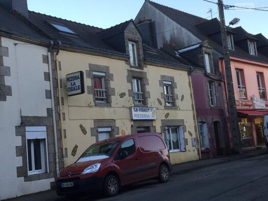 Local commercial à vendre 187 920 € 126 m² de surface de vente Camors 56330