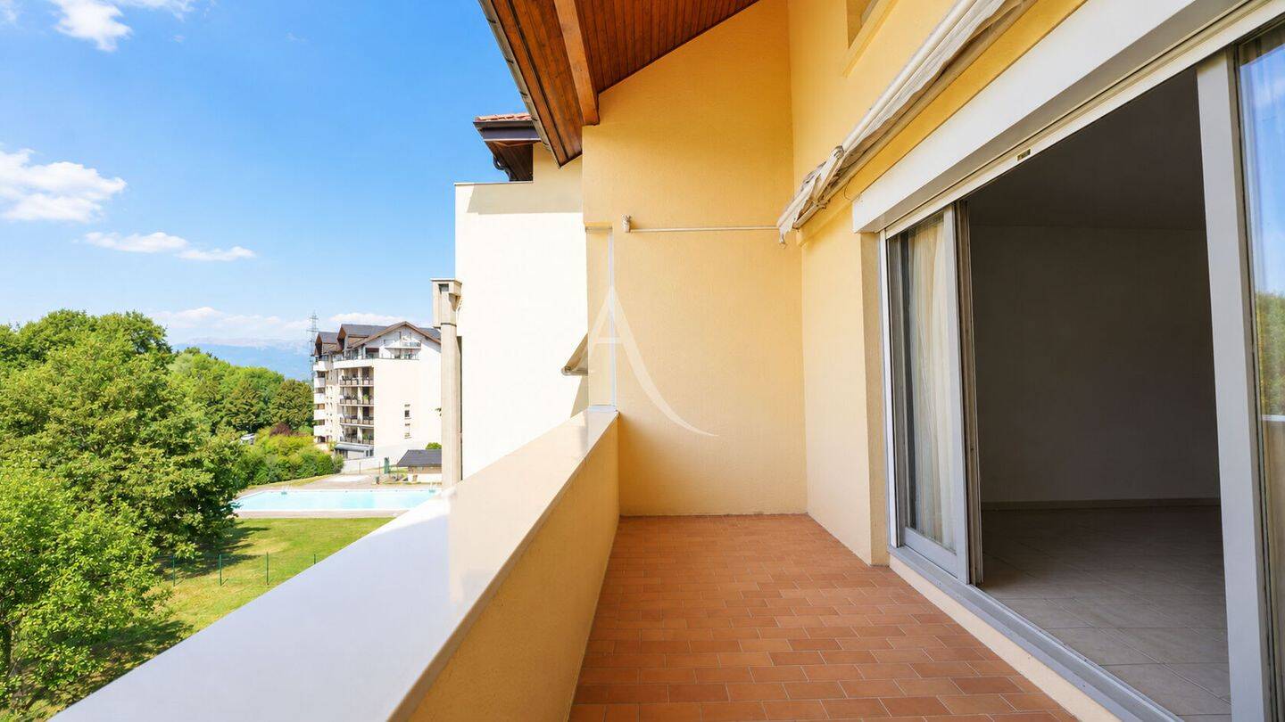 Appartement 5 pièces 165 m² · à Saint-Julien-en-Genevois · 164,5 m² · 690 000 €