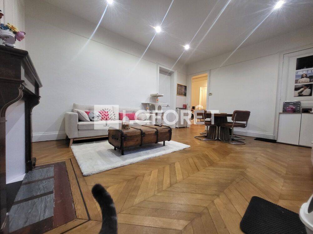 Appartement 3 pièces 71 m² · à Elbeuf · 71 m² · 92 000 €