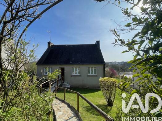 Maison à vendre 195 000 € 5 pièces 4 chambres 87 m² 1 109 m² de terrain Nord Ergué-Gabéric 29500