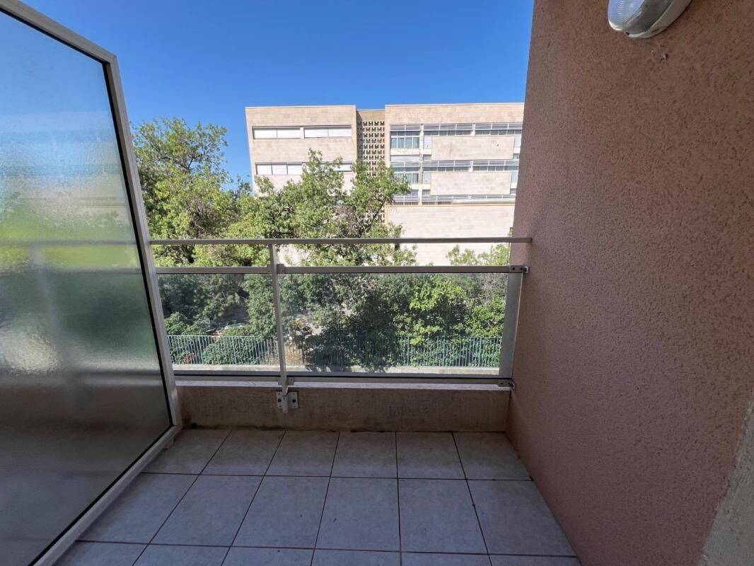 Appartement 1 pièce 19 m² · à Salon-de-Provence · 19 m² · 447 €