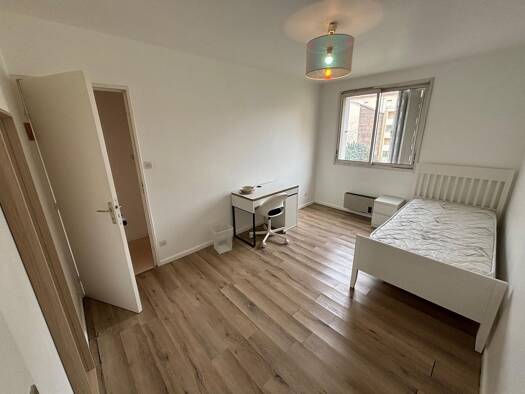 Colocation à louer 515 € 4 pièces 1 chambre 92 m² 6ème étage Ferrandière Maisons-Neuves Villeurbanne 69100