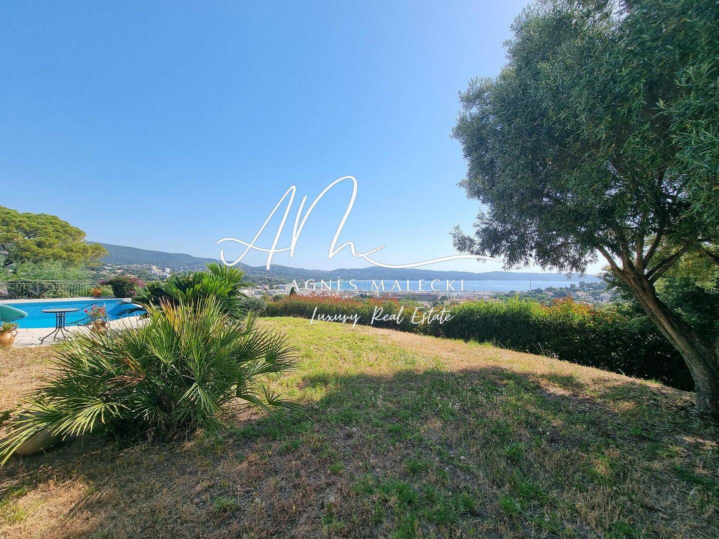 Maison 5 pièces 207 m² · à Cavalaire-sur-Mer · 207 m² · 2 685 000 €