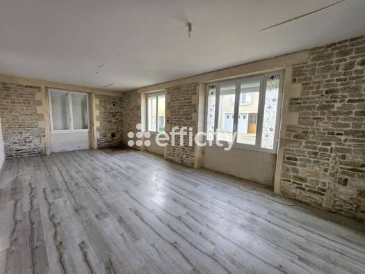 Maison à vendre 99 900 € 4 pièces 2 chambres 122 m² 1 242 m² de terrain Paizay-Naudouin-Embourie 16240