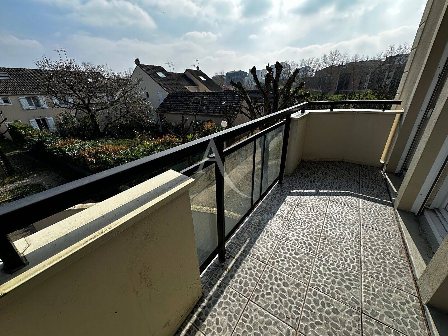 Appartement 2 pièces 34 m² · à Carrières-sous-Poissy · 33,5 m² · 806 €/mois