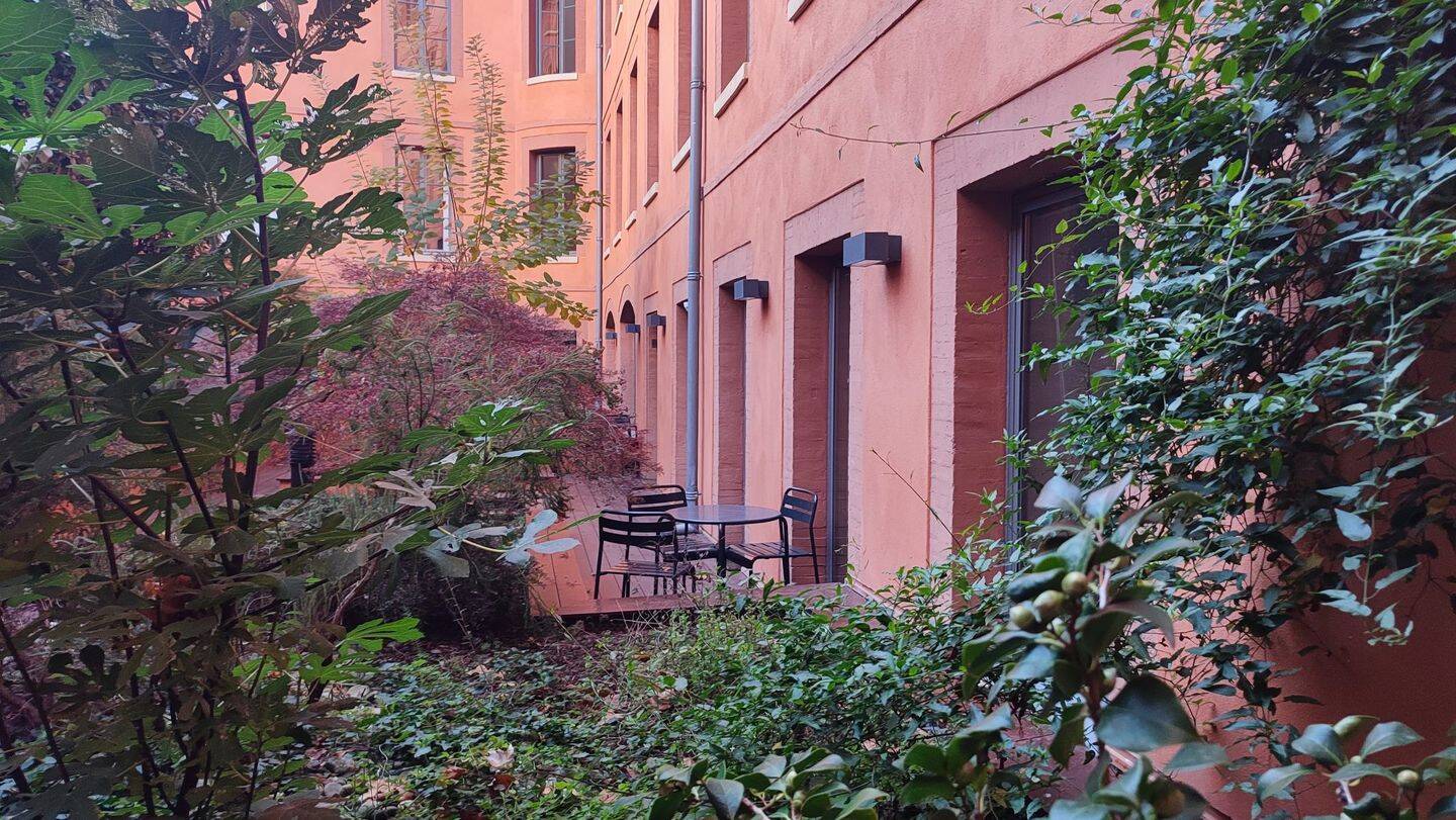3 pièces 75 m² · à Toulouse · 74,6 m² · 1 460 €