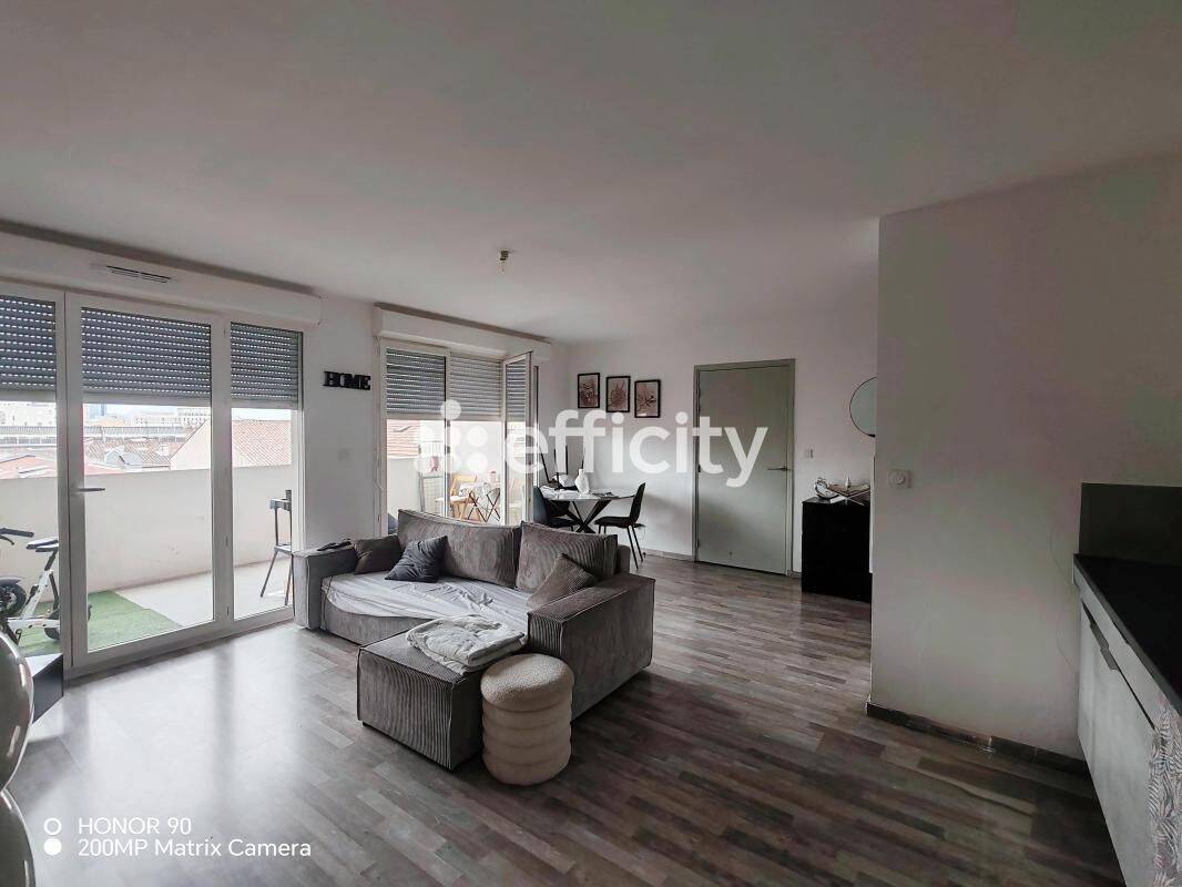 Appartement 2 pièces 48 m² · à Marseille 15ème Arrondissement · 48 m² · 110 000 €