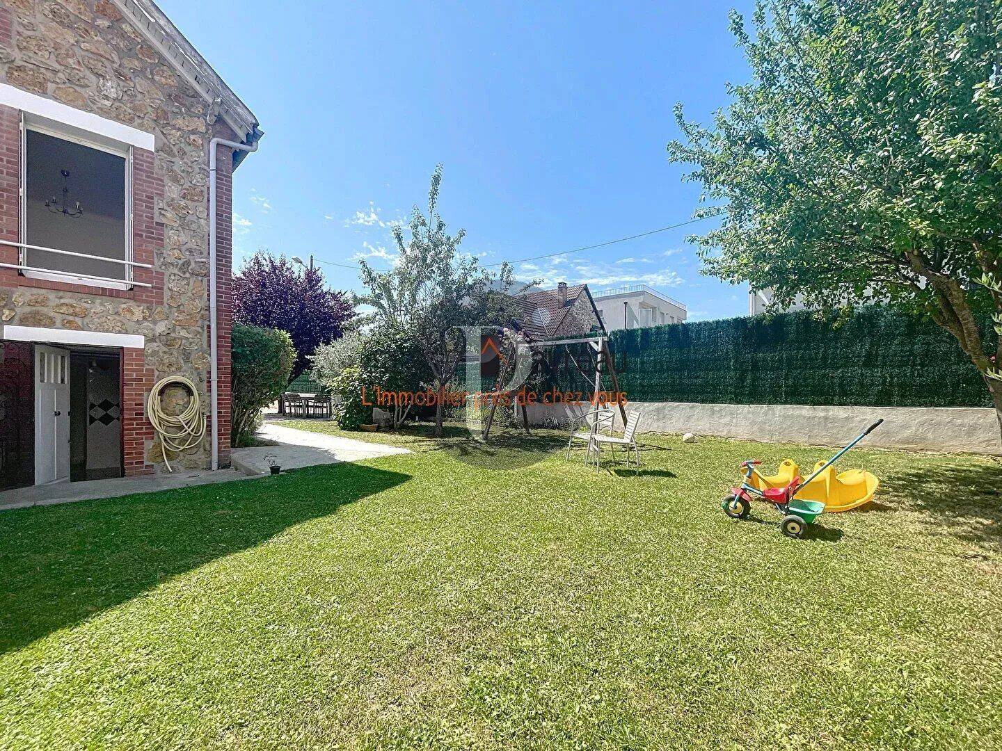 Maison 5 pièces 101 m² · à Vitry-sur-Seine · 100,7 m² · 576 500 €