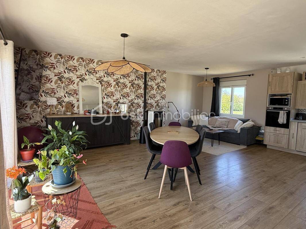 Maison 5 pièces 70 m² · à Savigné-l'Évêque · 70 m² · 207 000 €