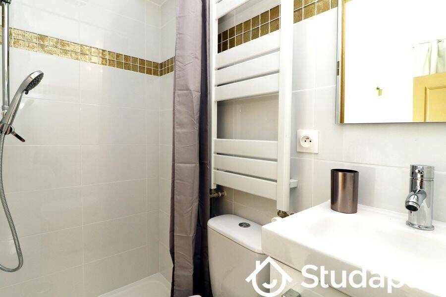 Chambre dans une colocation de 10m2 — 10
