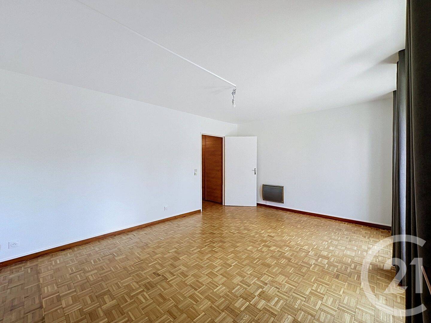 Appartement 3 pièces 62 m² · à Thiais · 61,8 m² · 1 180 €