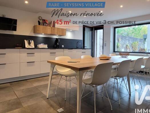Maison à vendre 325 000 € 3 pièces 2 chambres 90 m² 61 m² de terrain Le Village Seyssins 38180