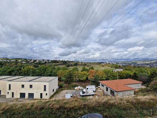 Appartement à louer 610 € 2 pièces 1 chambre 46 m² Étage 2/3 Côte Chaude-Montaud Saint-Étienne 42000