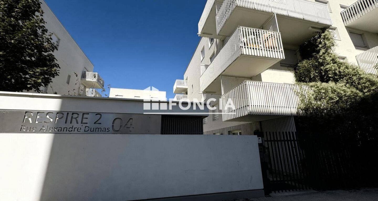Appartement 3 pièces 73 m² · à Vaulx-en-Velin · 72,8 m² · 820 €/mois