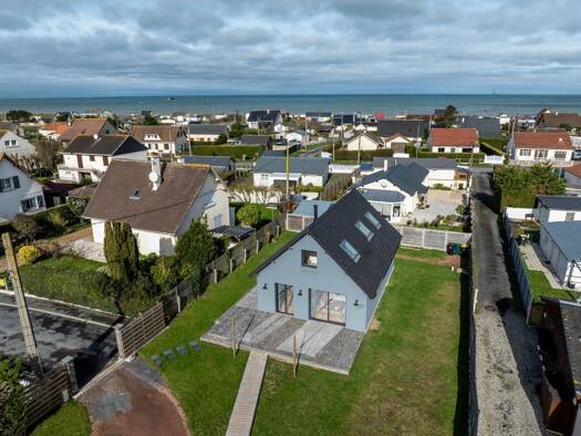 Pavillon à vendre 399 900 € 4 pièces 3 chambres 100 m² 1 000 m² de terrain Asnelles 14960