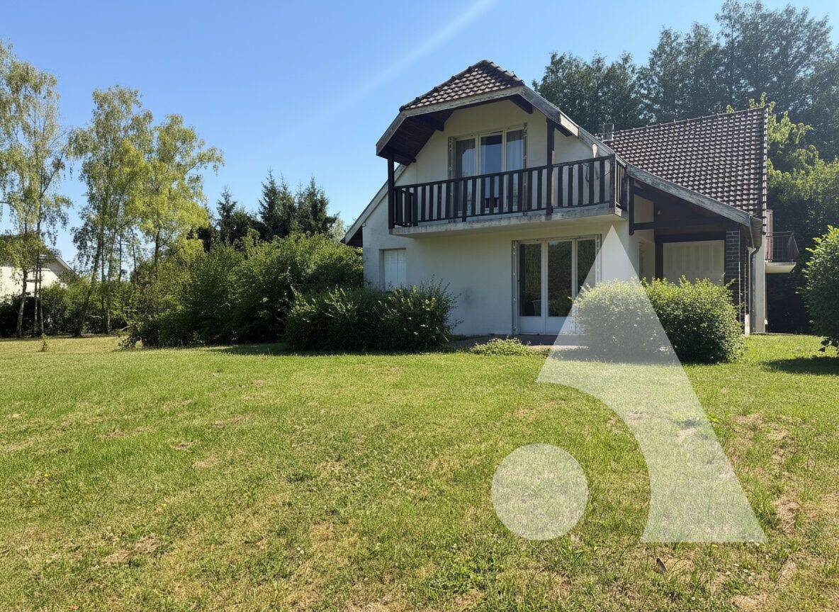 Maison 8 pièces 235 m² · à Bouilly · 235 m² · 259 000 €