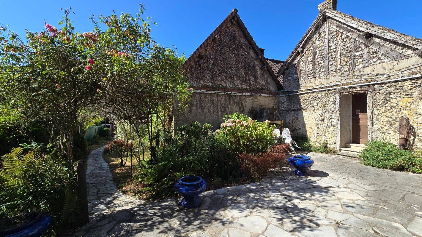 Maison 6 pièces 231 m² · à Giverny · 231 m² · 550 000 €