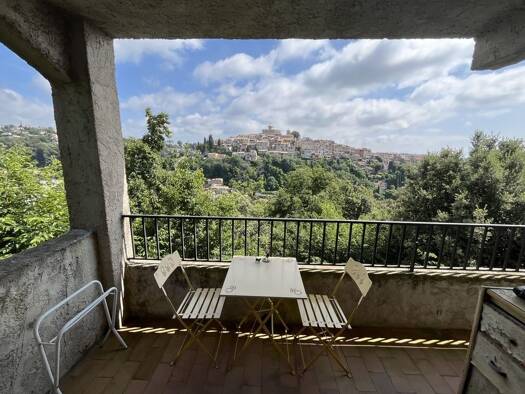 Maison à vendre 569 000 € 5 pièces 3 chambres 142 m² 1 447 m² de terrain Cagnes-sur-Mer 06800