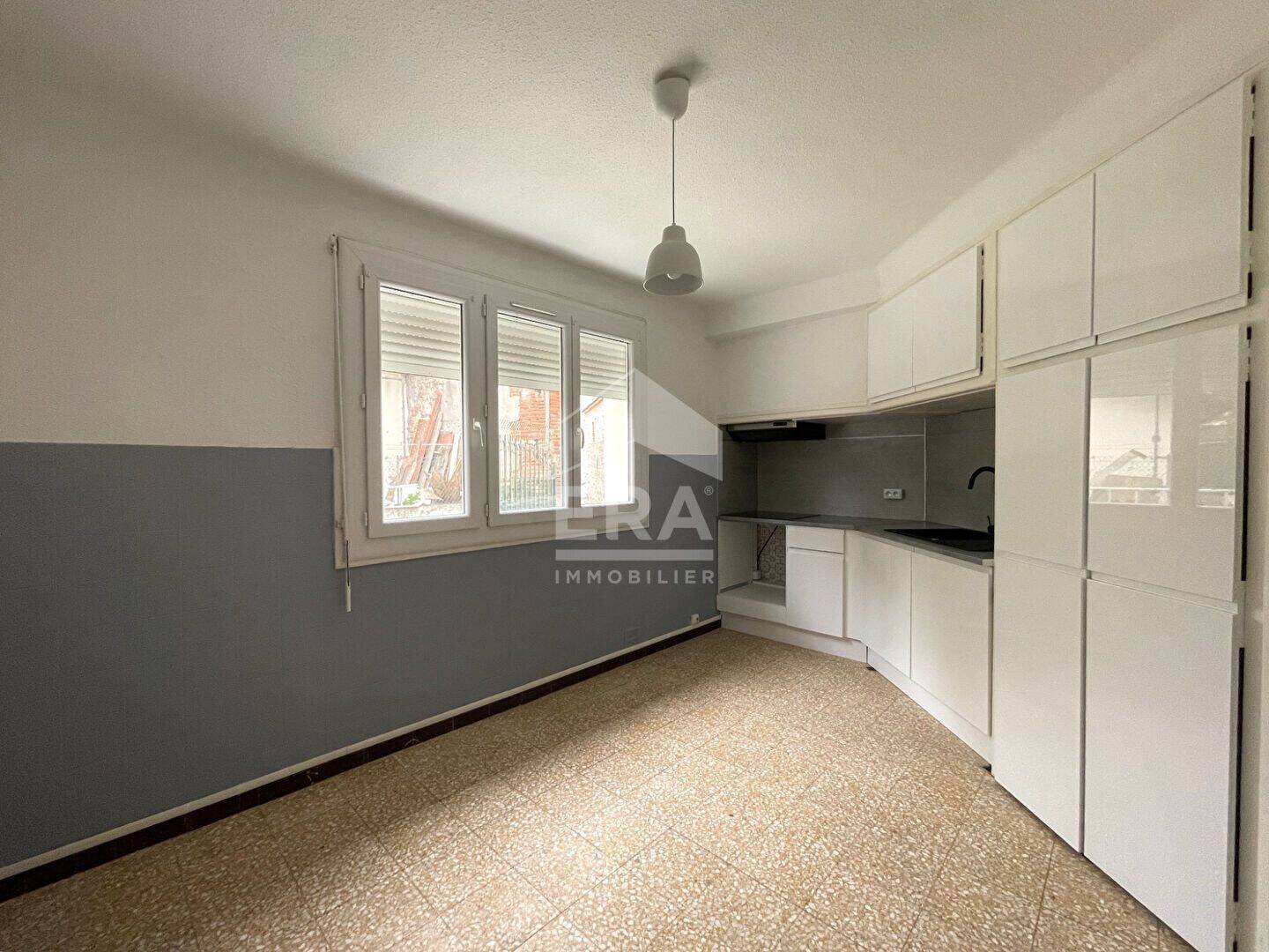 Maison 4 pièces 106 m² · à Bages · 106 m² · 988 €