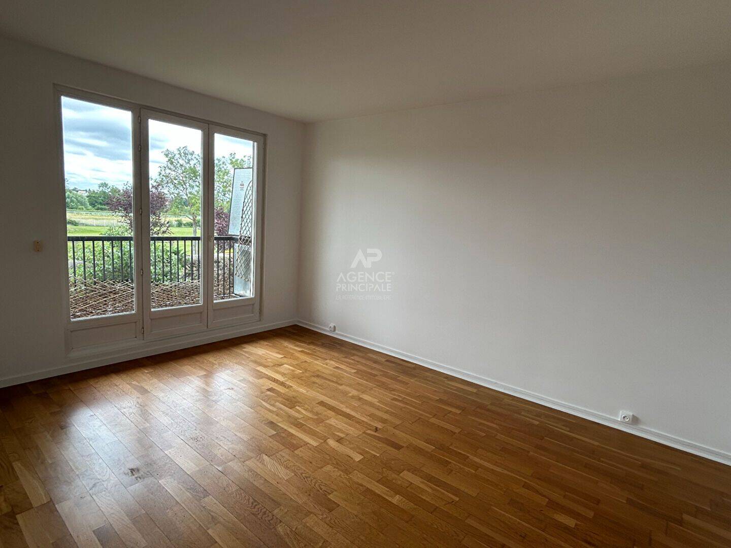 Appartement 2 pièces 53 m² · à Maisons-Laffitte · 52,6 m² · 1 250 €/mois