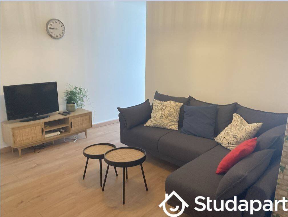1 pièce 12 m² · à Cergy · 12 m² · 520 €
