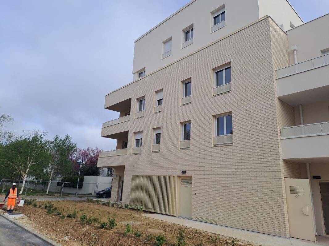 Appartement 3 pièces 68 m² · à Les Clayes-sous-Bois · 68 m² · 1 200 €