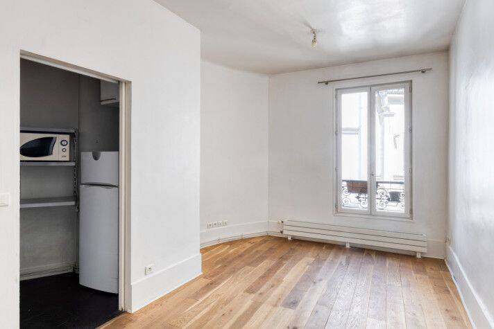 Appartement 3 pièces 55 m² · à Paris 1er Arrondissement · 55 m² · 2 018 €