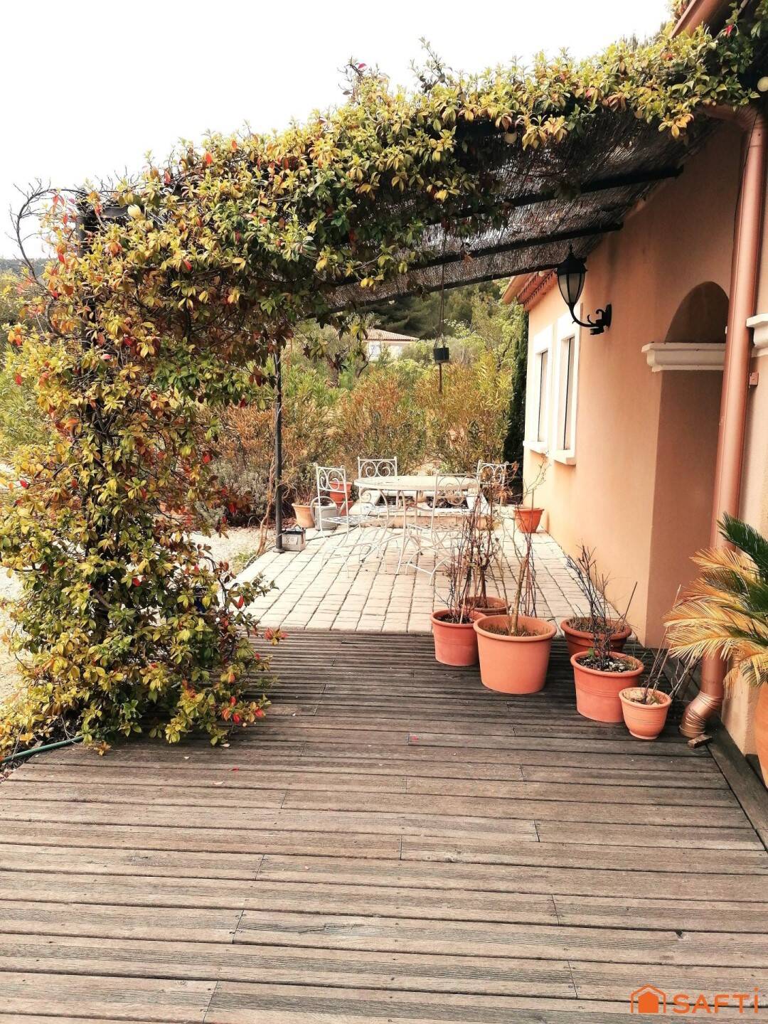 Maison 6 pièces 200 m² · à Saint-Zacharie · 200 m² · 950 000 €