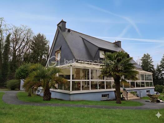 Maison à vendre 295 000 € 11 pièces 6 chambres 220 m² 2 500 m² de terrain Calan 56240