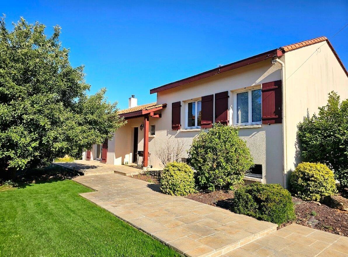 Maison 6 pièces 133 m² · à Tiffauges · 133,2 m² · 234 900 €