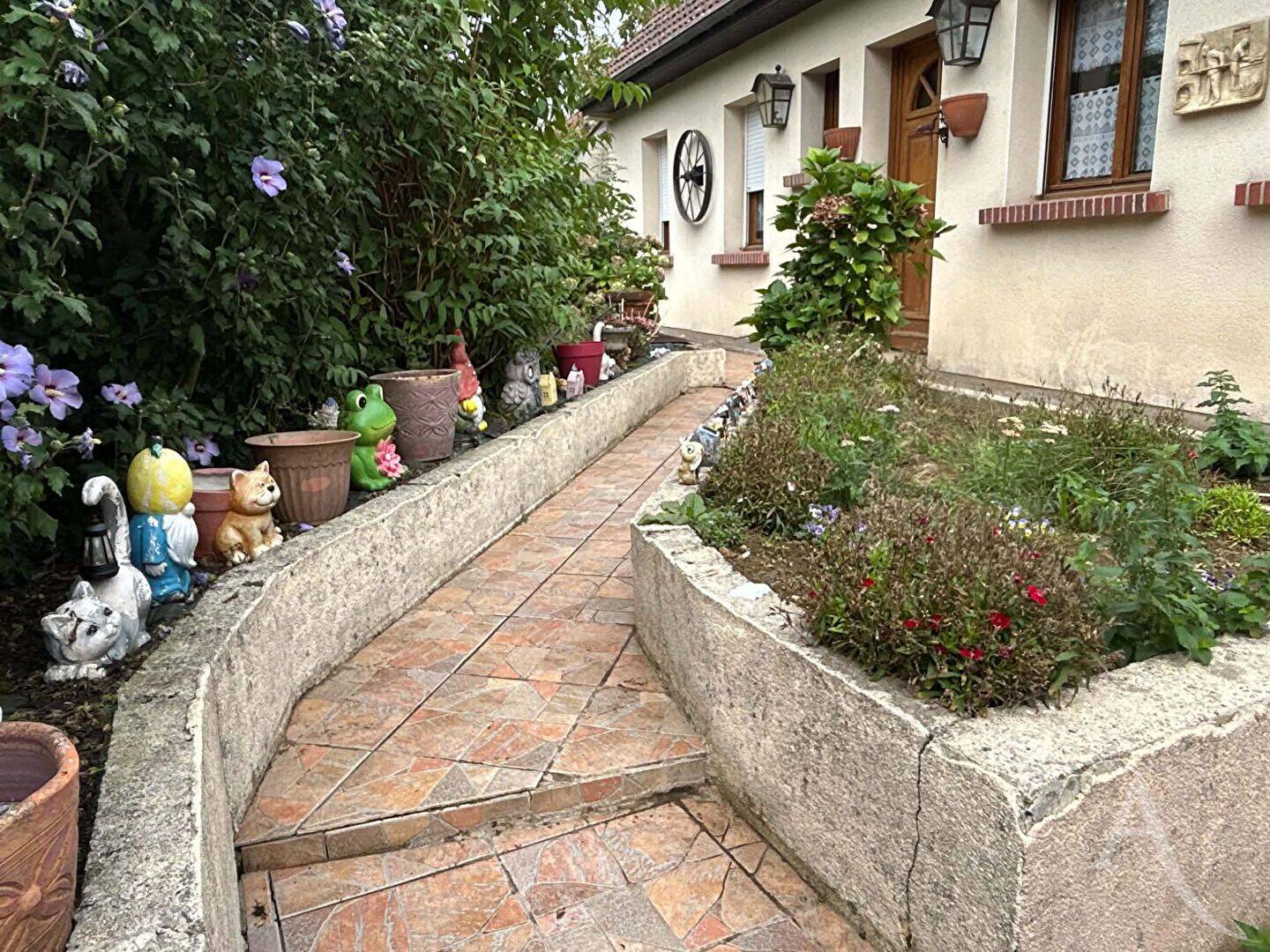 Maison 6 pièces 125 m² · à Bourthes · 124,7 m² · 240 830 €