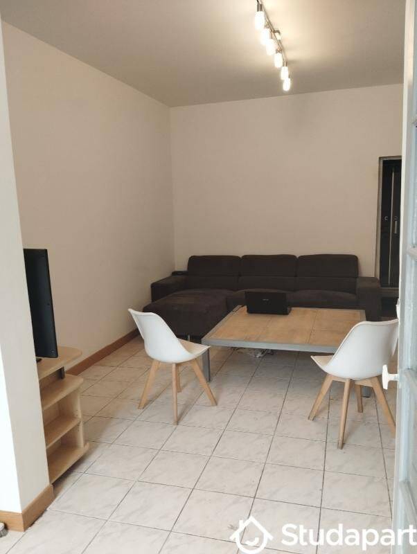 1 pièce 10 m² · à Roubaix · 10 m² · 400 €