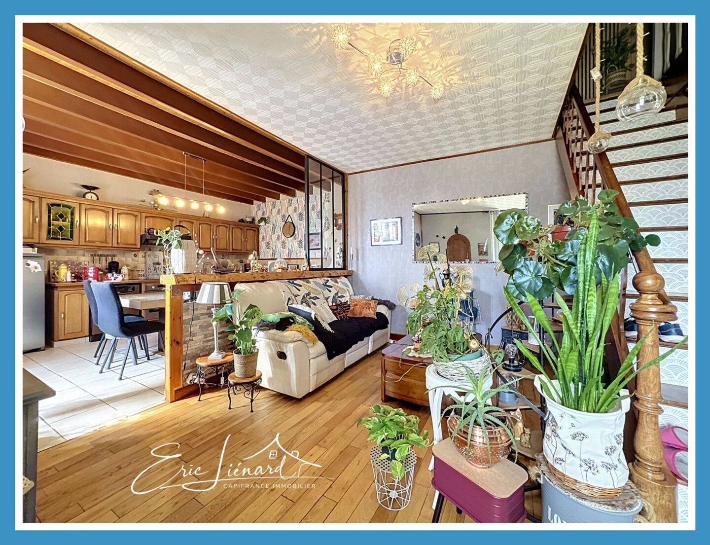 Maison 6 pièces 188 m² · à Saint-Georges-de-Noisné · 188 m² · 174 600 €