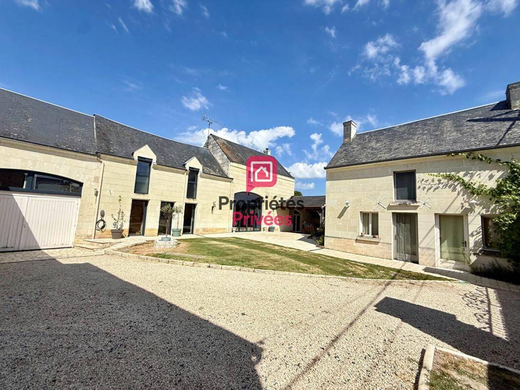 Maison 8 pièces 286 m² · à Beaumont-en-Véron · 286 m² · 282 000 €