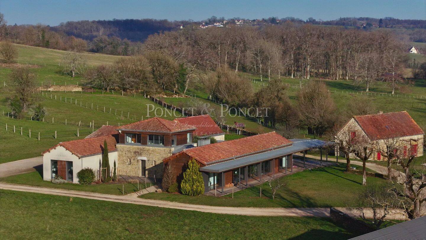 Maison 12 pièces 500 m² · à Cahors · 500 m² · 2 400 000 €