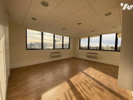 Local commercial à vendre 105 900 € Montargis 45200